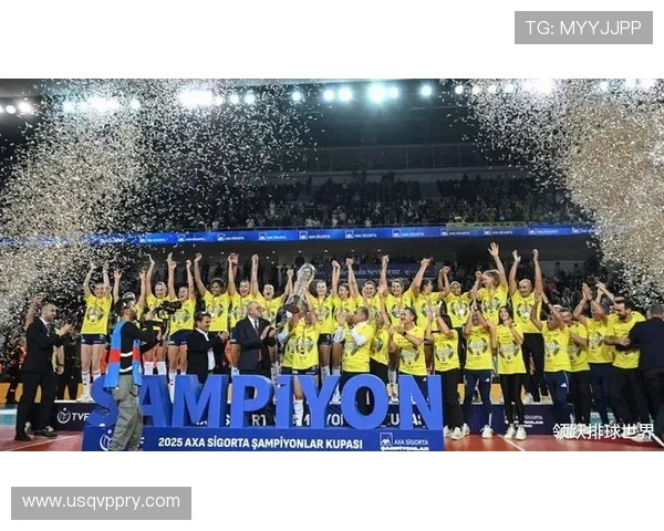 客场 0-2 完败！约维奇打满全场难救主，雅典 AEK 距榜首一步之遥